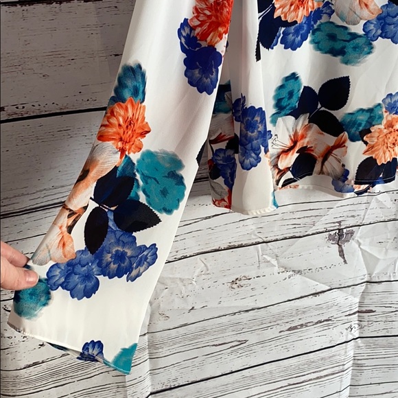 Vince Camuto Floral size Extra Small - Picture 3 of 8